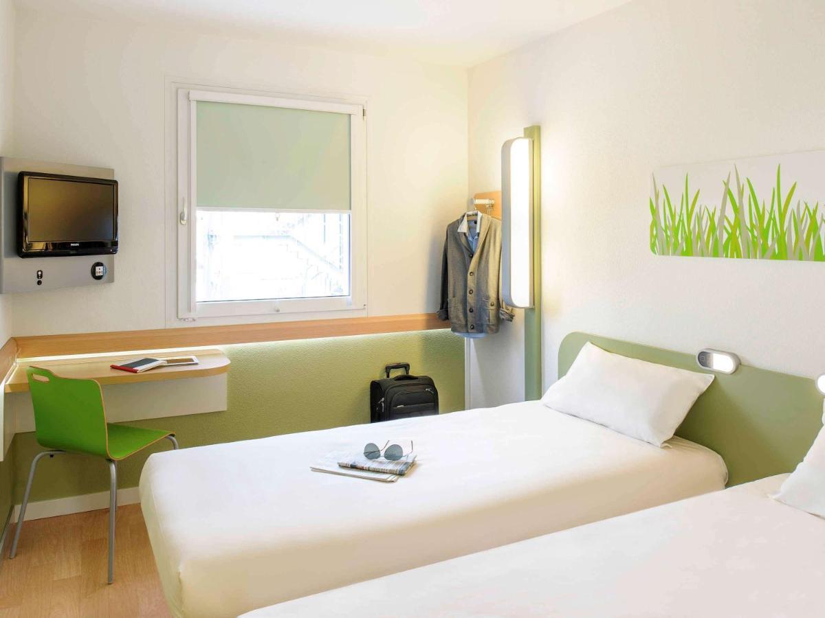 Ibis Budget Lyon Sud St Genis Laval Hotel Saint-Genis-Laval Exterior photo